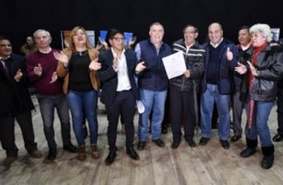 Entregaron escrituras a 200 familias de Banda del Río Salí