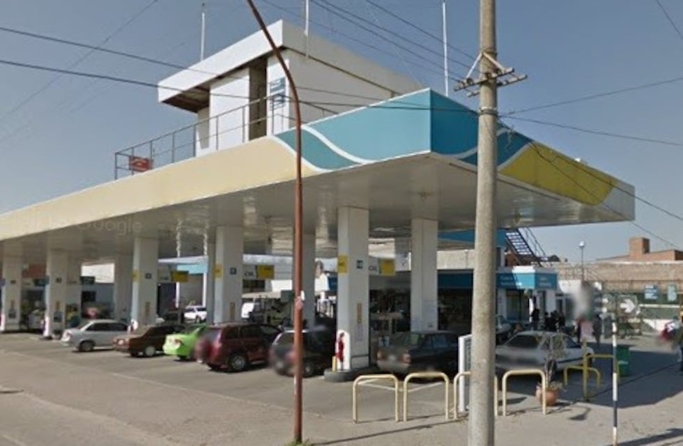 Familia de ladrones: un padre y sus dos hijos detenidos por robar una estación de servicio