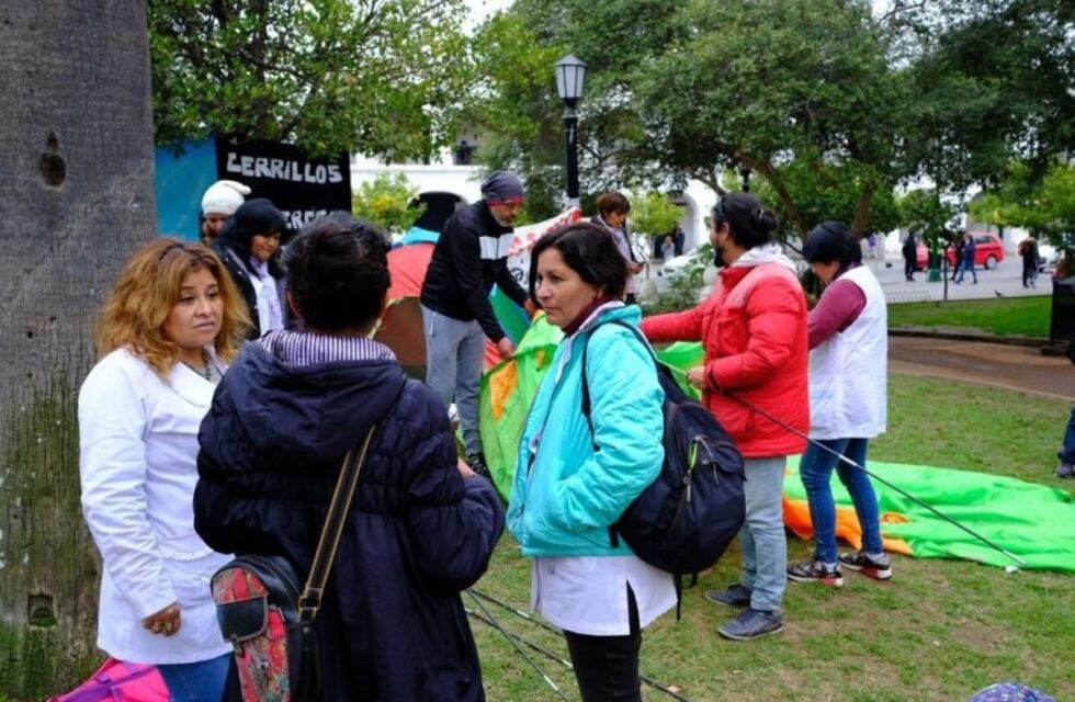 Continúa el reclamo de los docentes y hoy marcharán por el centro