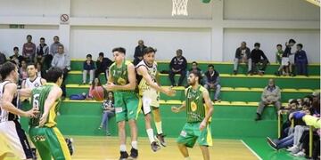 Costa Sud vs Racing Olavarria (instagram/Zonanaranja)