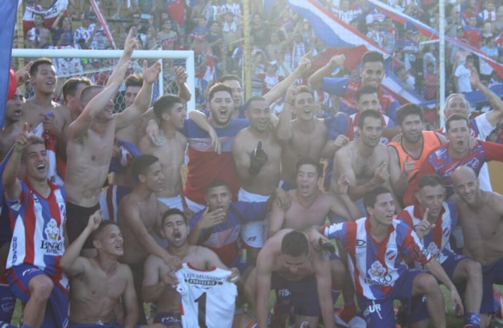 Rosario: merecido e inolvidable Campeón del torneo "Julio Romero"