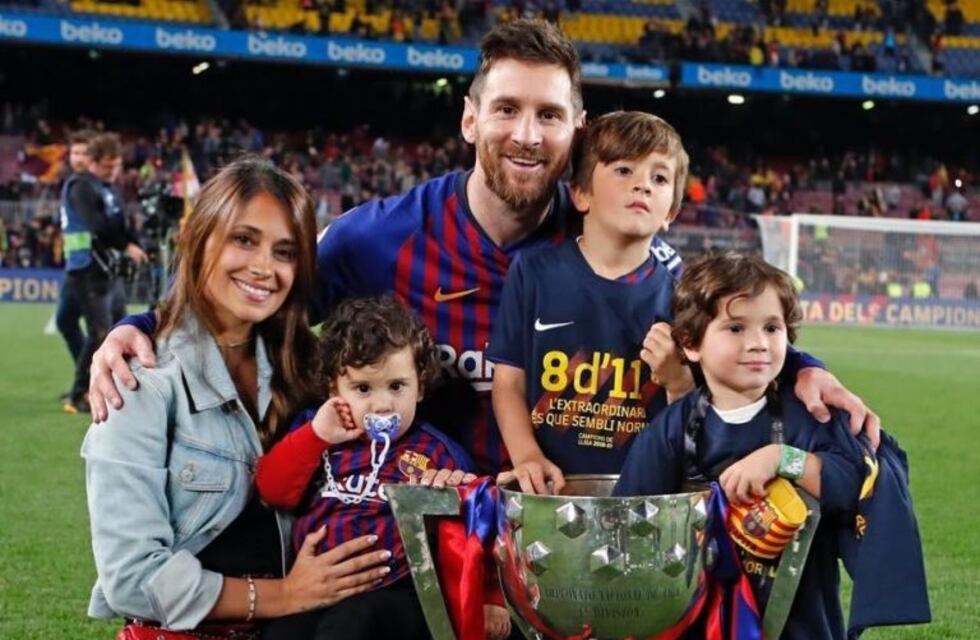Antonela Roccuzzo y su cuñada celebraron el éxito de Messi ante Liverpool