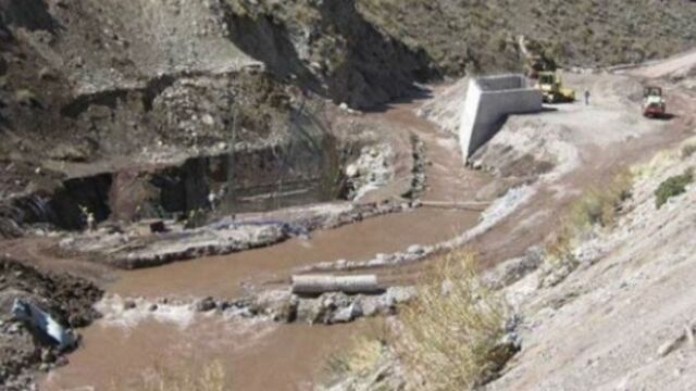 En plena cordillera malargüina, sobre el río Grande, está proyectado la presa Portezuelo del Viento\u002E