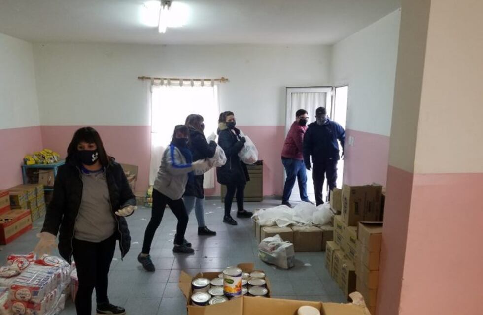 Desarrollo Social acompaña a familias de Zona Norte