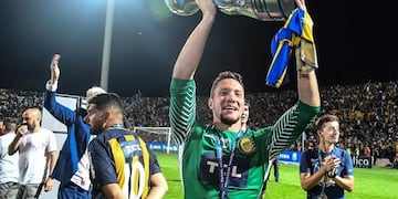 El pergaminense fue uno de los héroes en la final de la Copa Argentina\u002E (@carcoficial)
