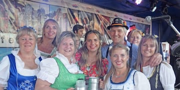 ¡Herzlichen Glückwunsch!: Colonia Hinojo festeja 142 años