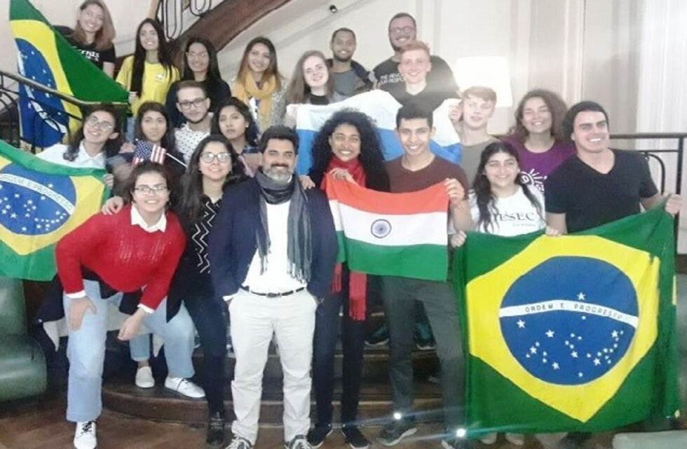 Tucumán suma voluntarios del mundo para aprender español