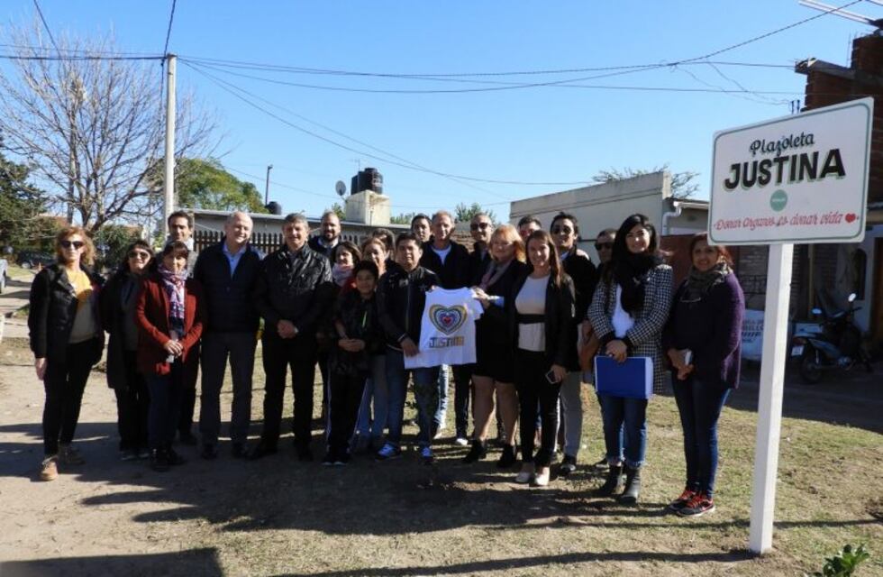 Una plazoleta de barrio Las Dunas lleva el nombre de Justina