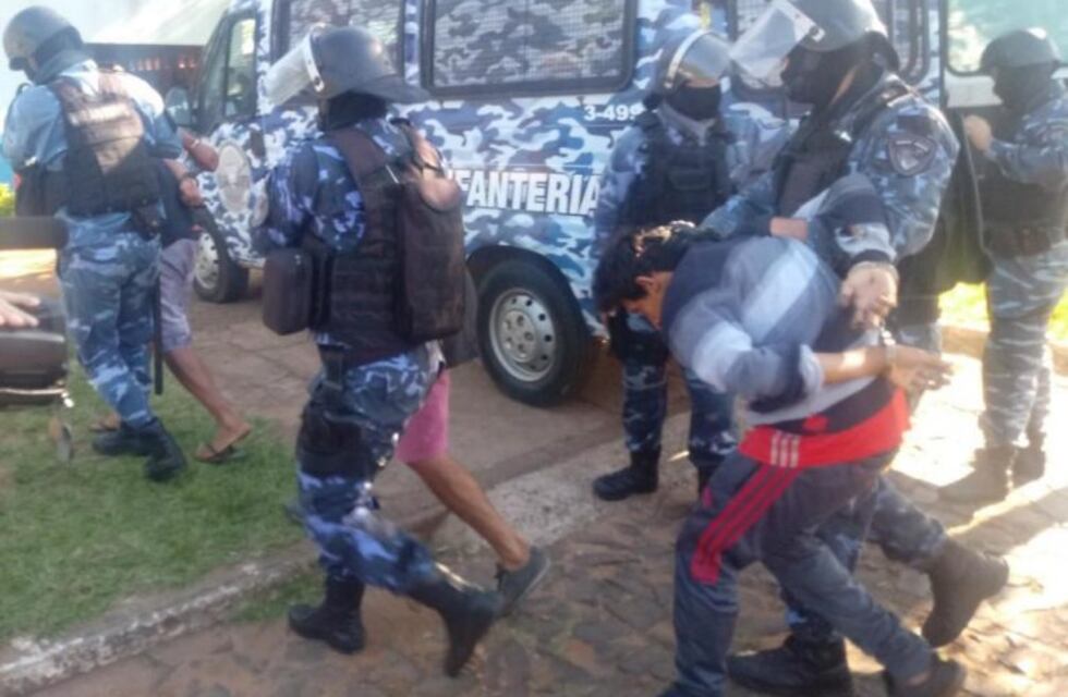 Detuvieron a tres hermanos acusados de atacar a cuchillazos a un joven discapacitado