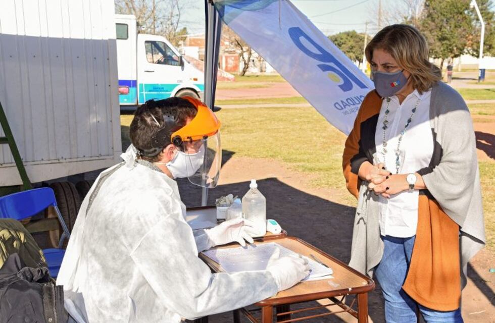 Quedan 120 personas aisladas tras el operativo por coronavirus en Pérez