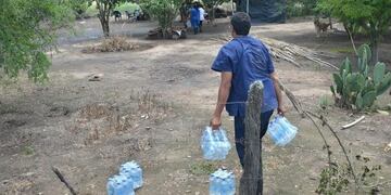 Reciben donaciones para los damnificados por las inundaciones en Finca Mayo (Foto: Ministerio de Salud)