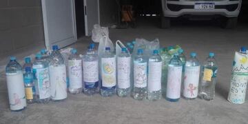 Conmovedor: alumnos de un colegio de Córdoba, entregaron donaciones con mensajes de afecto y gratitud para los bomberos de Malagueño