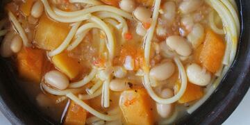 Porotos con riendas\u002E (Web)