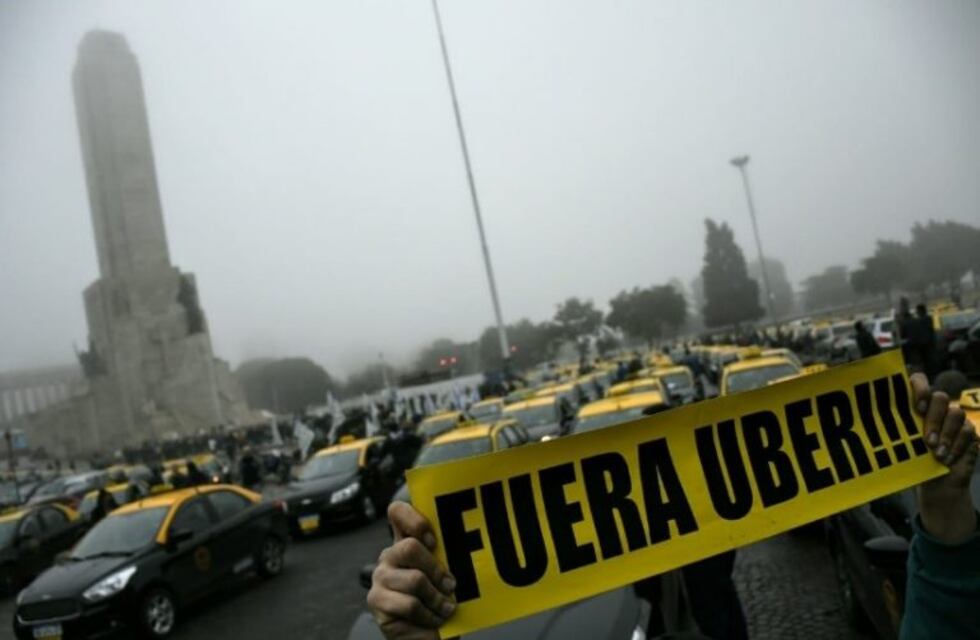 El posible desembarco de Uber ya es analizado por legisladores provinciales