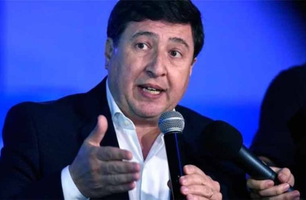 Más pedidos de informe de la oposición al Gobierno por la compra con precios más caros