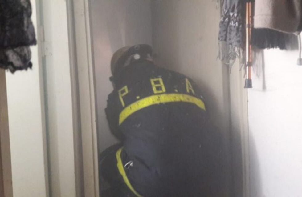 Dos abuelos afectados por un incendio en la casa donde viven