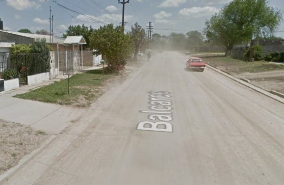 Caminaba por los techos, lo denunciaron y fue encontrado con golpes en un patio vecino