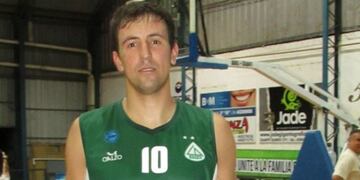 Emiliano Rossi seguirá una temporada más en Barrio Parque\u002E