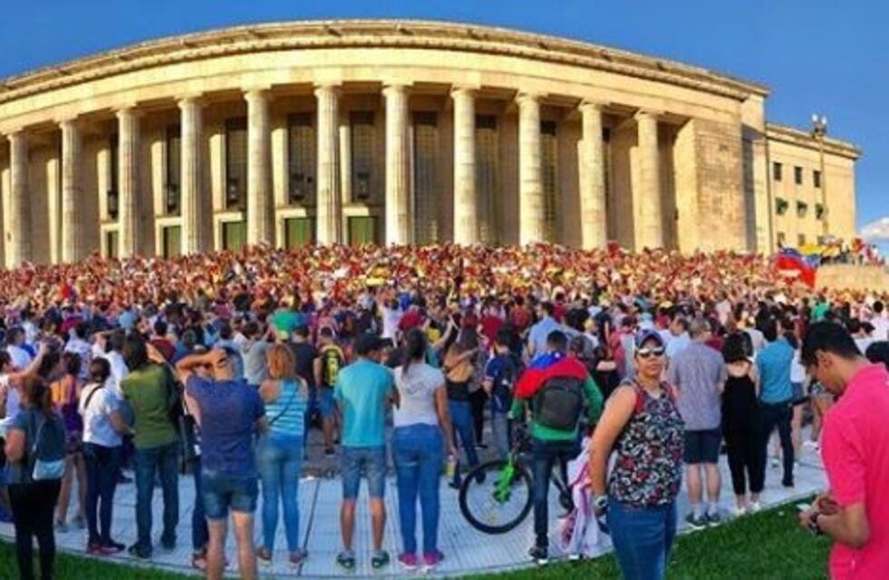 Cientos de venezolanos se manifestaron en Buenos Aires