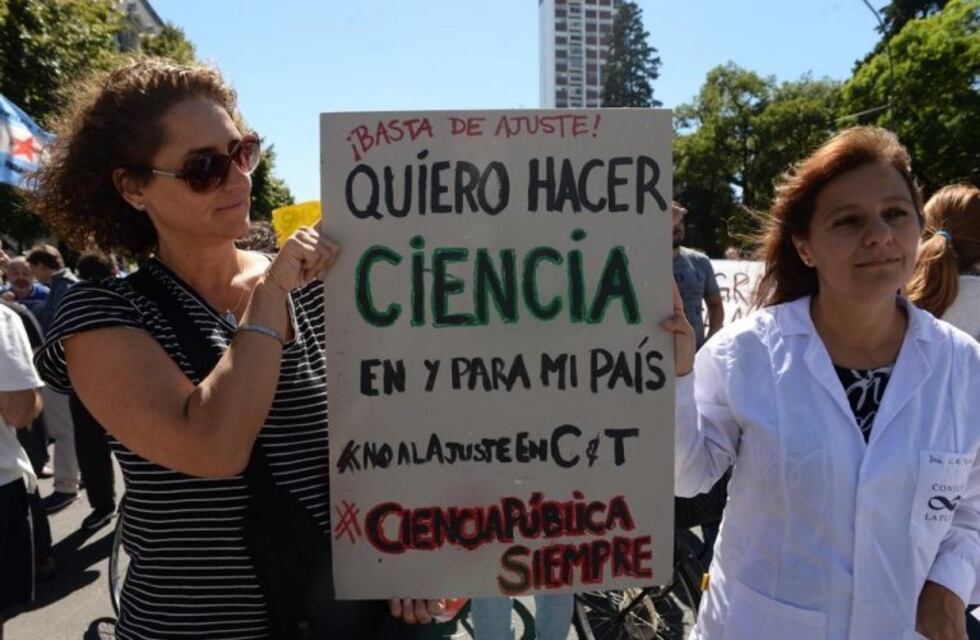 Científicos del Conicet reclamaron en La Plata más fondos