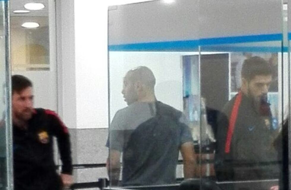Trajeron regalos: Messi y Mascherano vinieron a Rosario junto con Luis Suárez