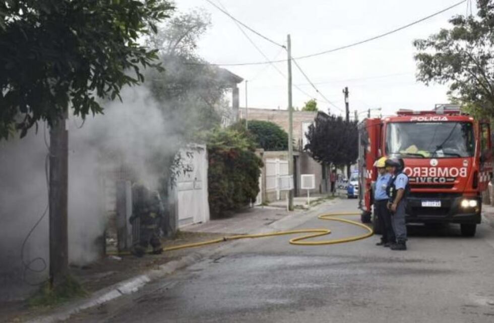 Se incendió una casa en Neuquén: investigan si fue un ajuste de cuentas