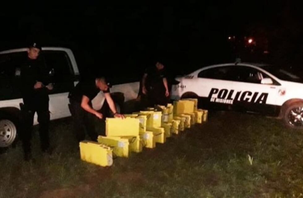Transportaban baterías robadas y fueron detenidos luego de intentar escapar