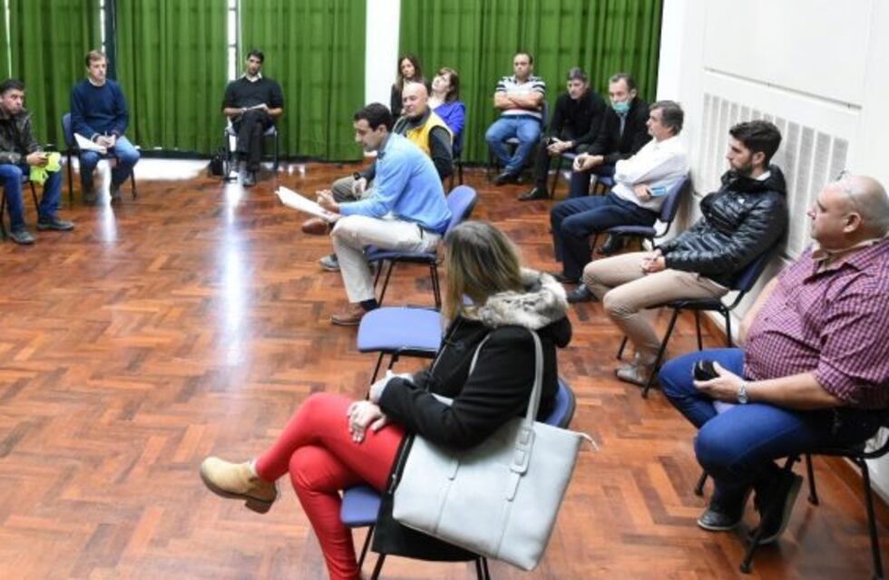 Los bancos atenderán a una persona por turno