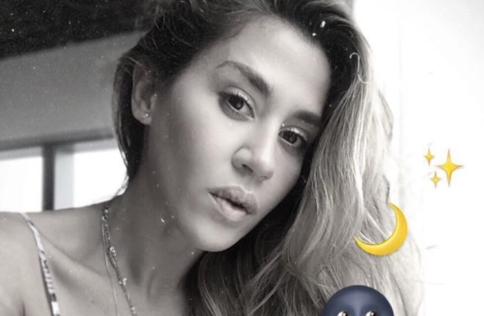 Jimena Barón mostró su nuevo vestidor con una foto con poca ropa: "Acá casual"
