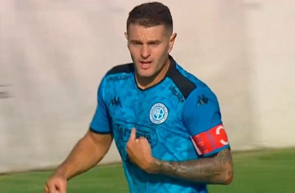 Pablo Vegetti, goleador de Belgrano, en charla con los hinchas