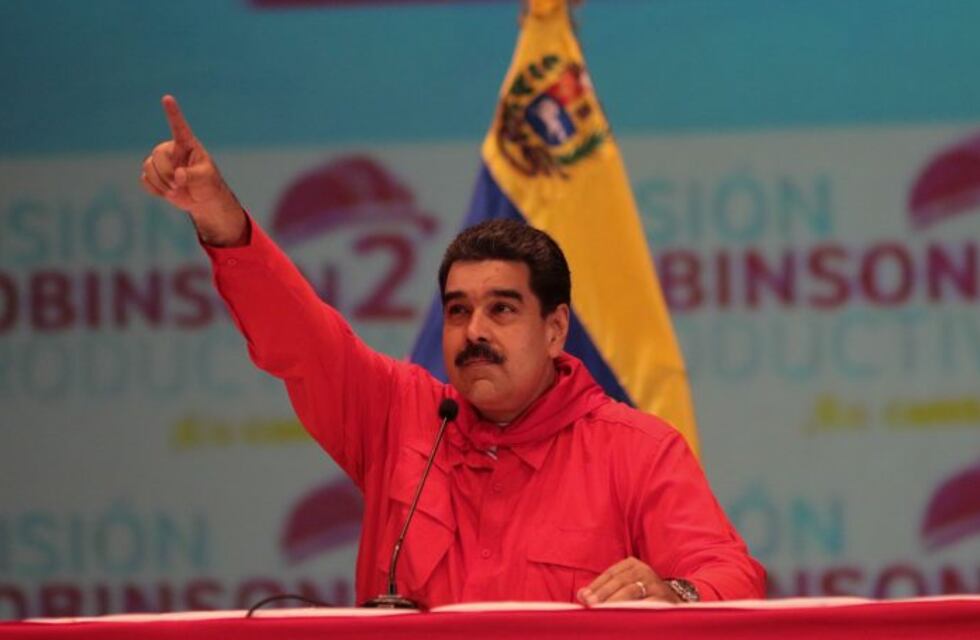 Por la inflación, Maduro aumentó en un 50% el salario mínimo por tercera vez