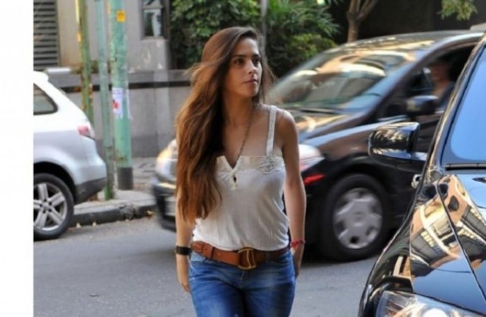 Victoria Vannucci volvió a la Argentina con un impactante cambio de look