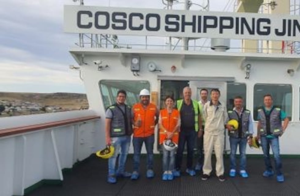 Reciben los aerogeneradores del parque eólico de YPF Luz en Santa Cruz