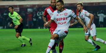 Jonathan Botinelli, uno de los objetivos del Kily González para Central