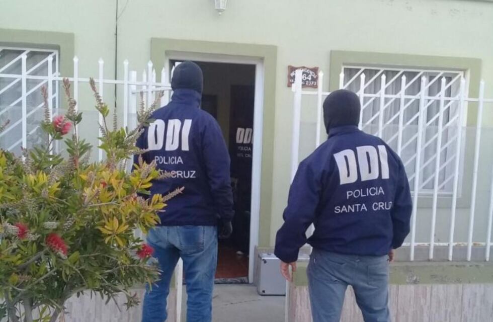 Dispararon contra un móvil de la DDI