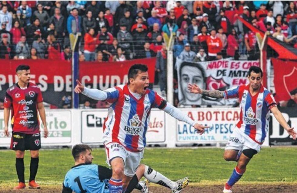 Siguen las bajas en Rosario, se fue Martorano y ya jugó en Huracán