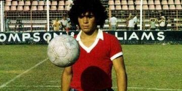 El recuerdo de Diego Maradona a 42 años de su debut en Primera