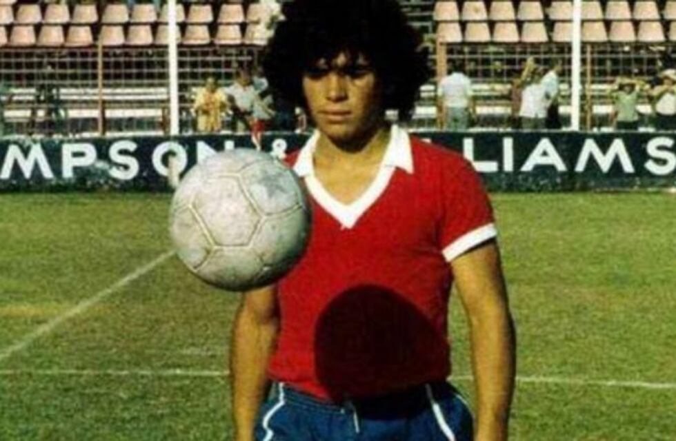 El recuerdo de Diego Maradona a 42 años de su debut en Primera