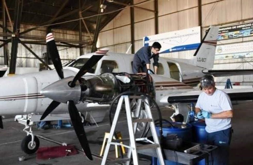 AEMSA aseguró que los cuatro aviones de la lucha antigranizo estarán operativos en noviembre