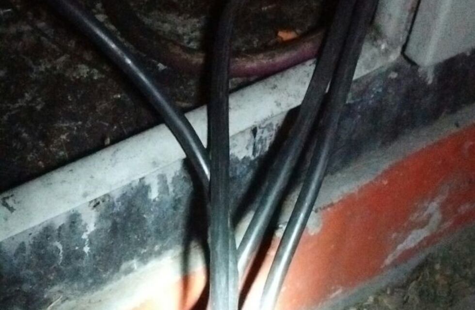 Destruyen parte de la iluminación en el ingreso a Mendoza y arreglarlo cuesta $300 mil