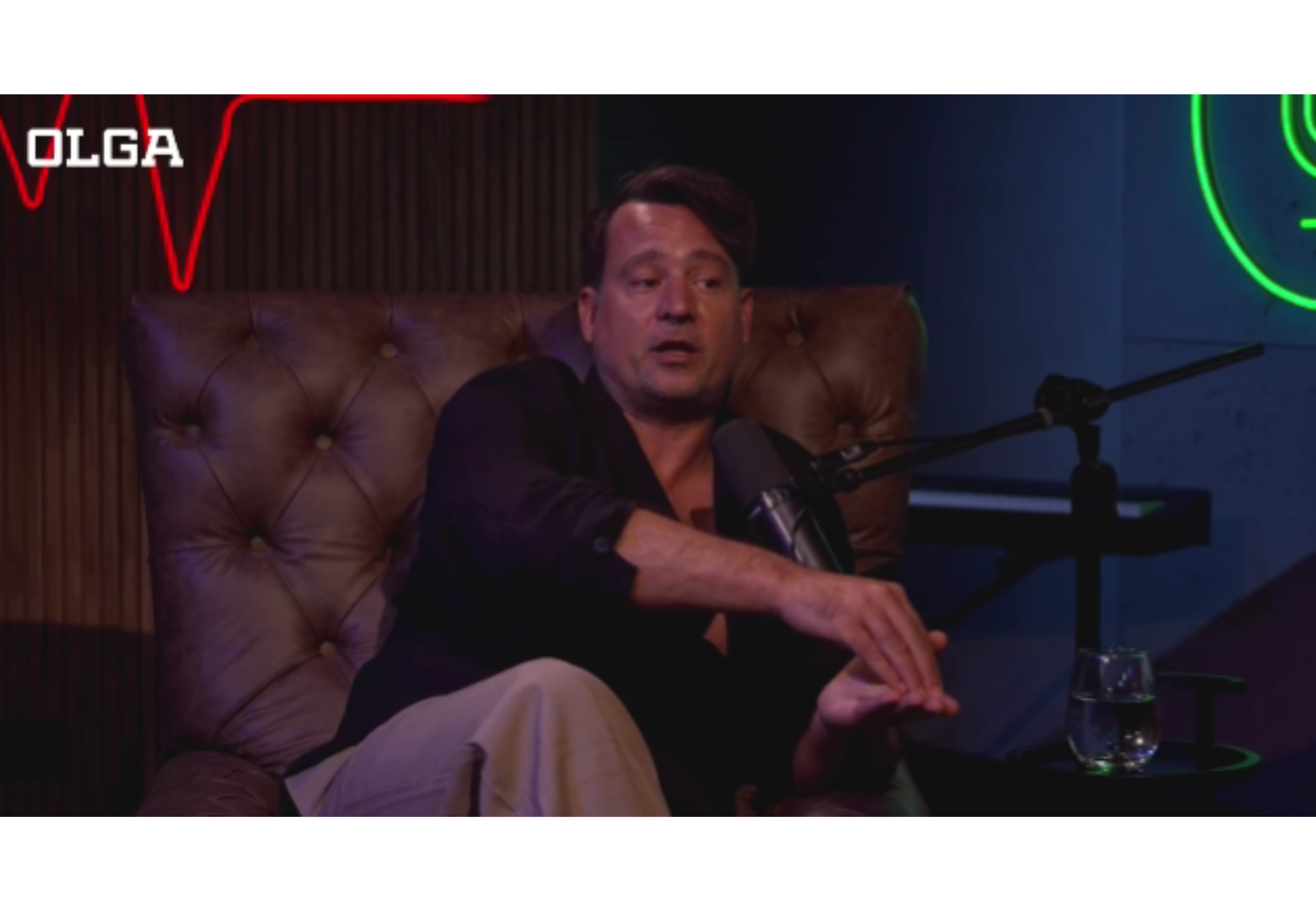 El cantante estuvo en exclusiva en Olga.