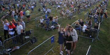Los recitales y actividades al aire libre comenzaron a ser tendencia en todo el mundo en tiempos de pandemia.