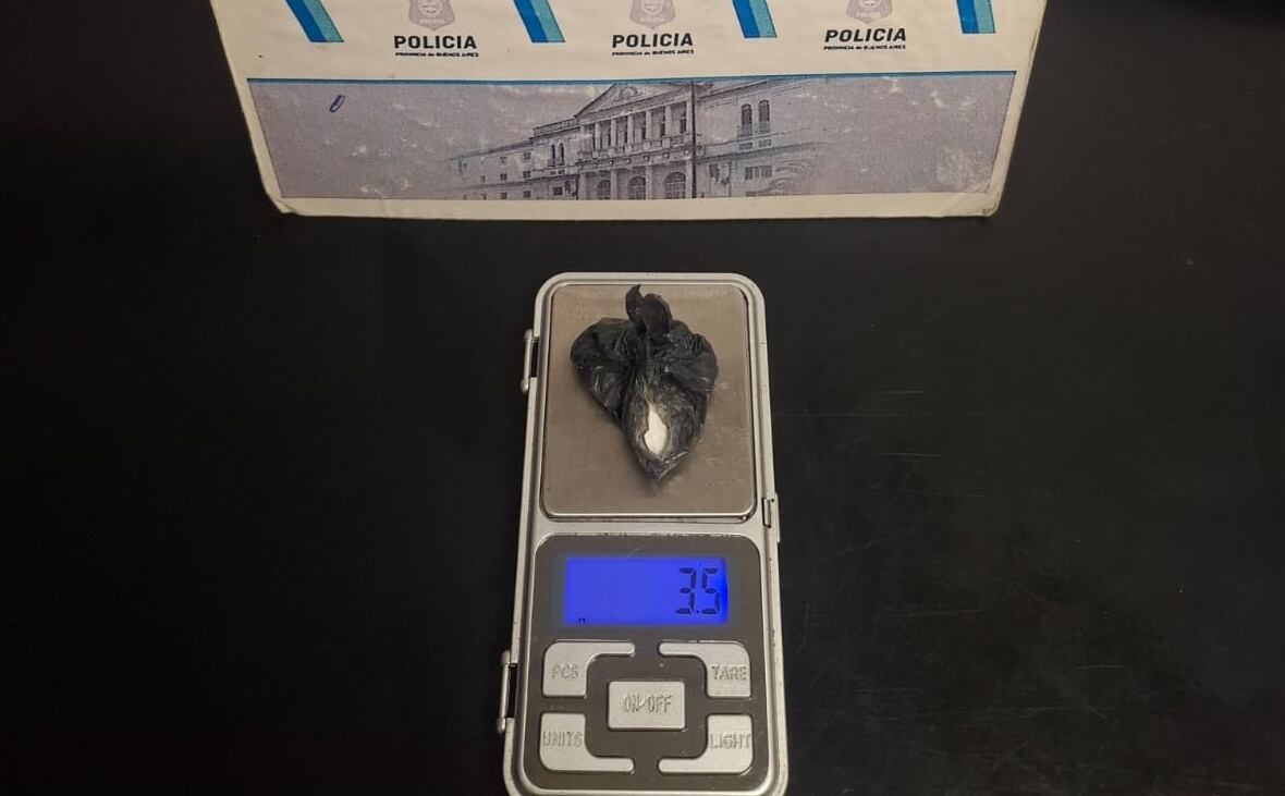 Tres aprehendidos tras un violento altercado en Almafuerte y Vélez Sarsfield