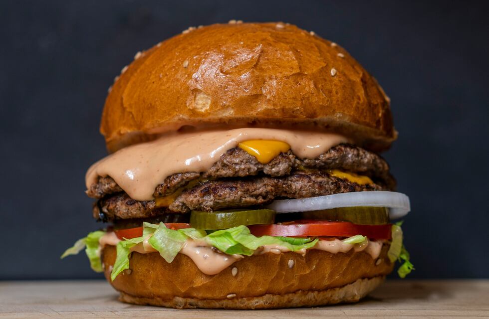 Con bandas en vivo y food trucks: el Festival de la Hamburguesa llega a Córdoba