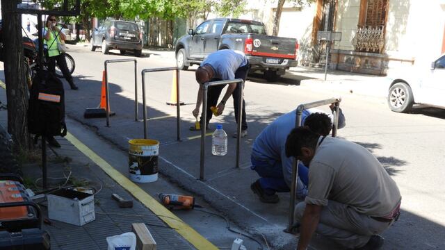El Municipio instala estacionamientos para motos en distintos puntos de la ciudad