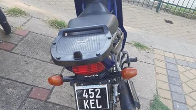 Buscan moto robada en Soldini