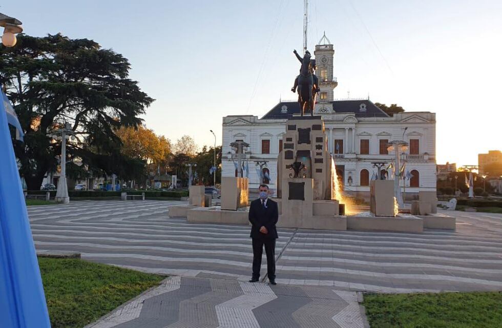 Los divertidos memes de la foto de Bertellys en la Plaza San Martín