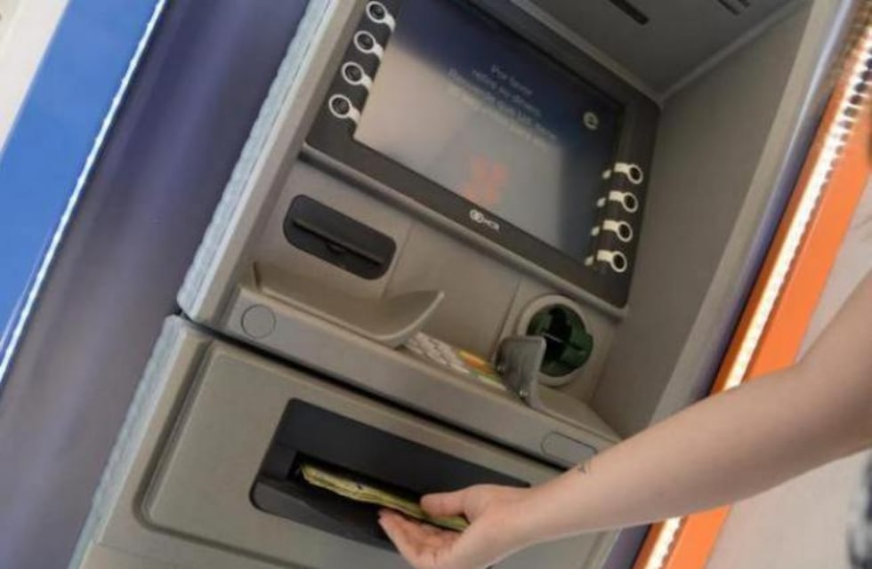 La Provincia completa el pago de haberes de julio a estatales