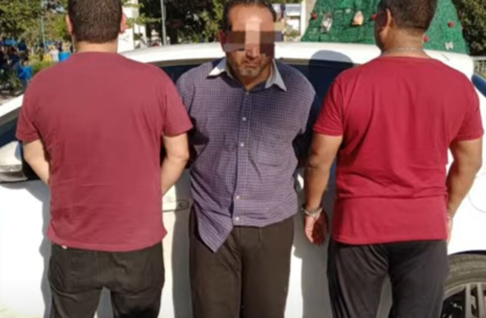 Detuvieron al hombre acusado de matar a su madre y a su hermana con una katana