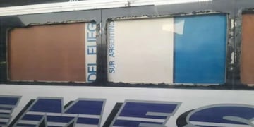 Usaron cartones en lugar de vidrios en las ventanillas, durante un viaje Rosario-Rafaela